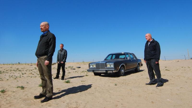 Una scena di Breaking Bad: da sinistra, Bryan Cranston, Aaron Paul e Jonathan Banks (Ursula Coyote/AMC)