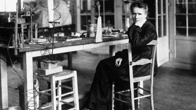 Curie e le sue Marie sorelle social