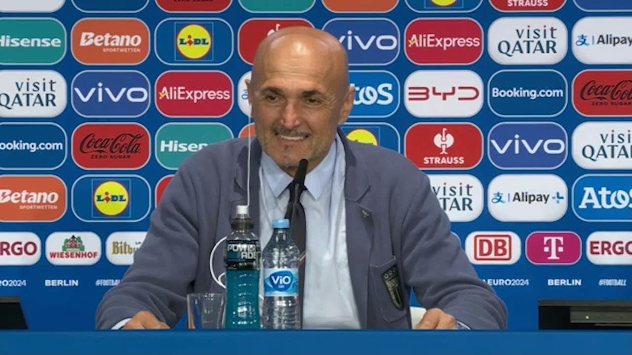 "L'Italia una Panda, la Svizzera una Ferrari". Spalletti risponde così alla provocazione del giornalista svizzero