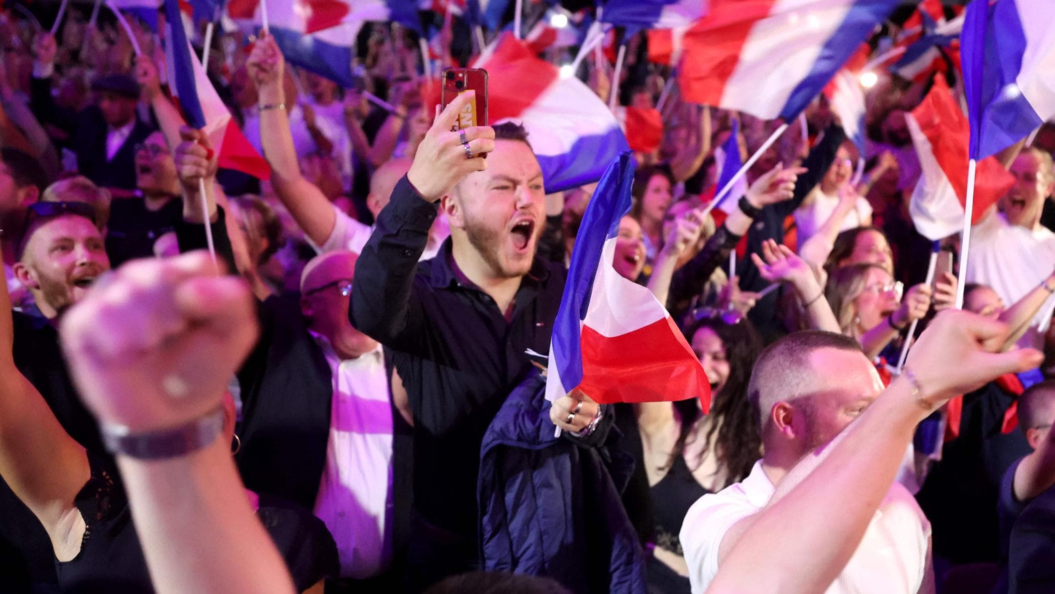 2024 年のフランス選挙結果: 極右支持率 33.1
