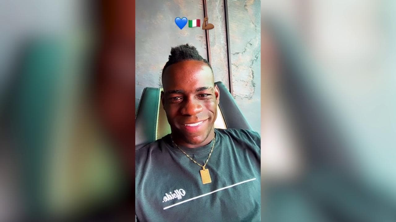 Balotelli sul video in cui cade a terra: "Dopo un'Italia così, la notizia è che sono ubriaco?"