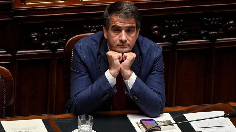 Il ministro degli Affari Europei, Raffaele Fitto, durante il voto di fiducia sul dl coesione nell aula della Camera dei Deputati, Roma, 2 luglio 2024. ANSA/RICCARDO ANTIMIANI
