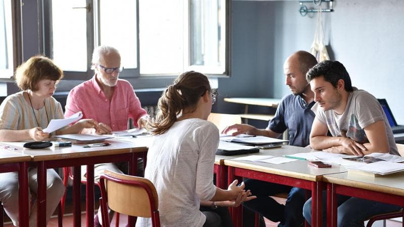 Maturità, dallo ‘stretto di Gargamella’ alla ‘cozza’ di Giovanni Verga, fino ai ‘barilla’ del Ventennio: tutti gli strafalcioni dell’orale