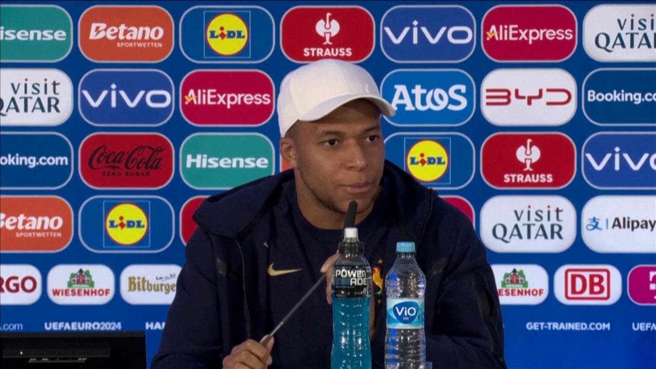 Euro 2024, Mbappé contro Le Pen: "Andiamo a votare, non lasciamo la Francia a quelli là"