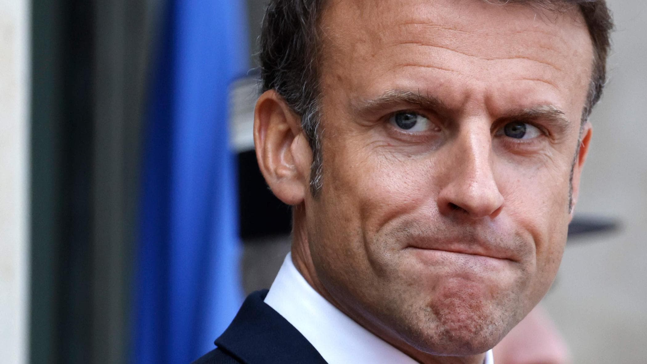 フランスを極端な国にした「狂った」中道主義者、マクロン氏の肖像