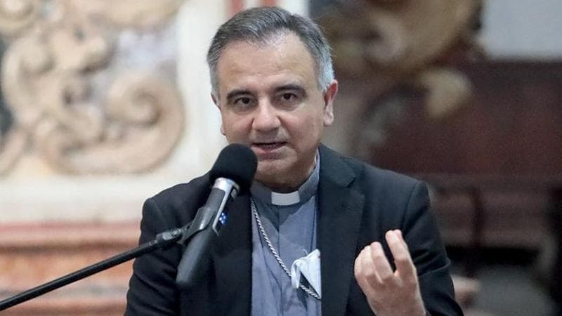Monsignor Castellucci: “La Chiesa è neutrale ma critica le riforme del governo. Attenti a sfilacciare la democrazia”