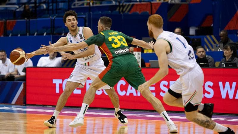 Solo quattro sport di squadra a Parigi 2024, disastro calcio e basket