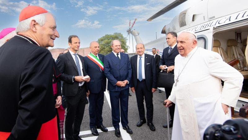 Papa Francesco: “Oggi la democrazia non gode di buona salute, no alle tentazioni populiste. I cattolici si impegnino in politica”