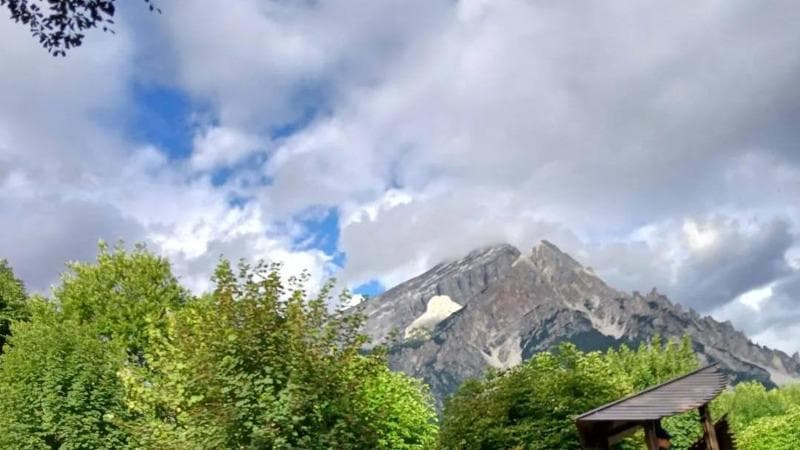 La vera storia dell’alloggio Airbnb di San Vito di Cadore, parla l’host: “Solo un equivoco, non ho insultato con frasi antisemite la famiglia israeliana”