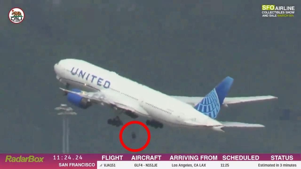 Los Angeles, Boeing perde una ruota in decollo: le immagini del momento in cui si stacca e rimbalza