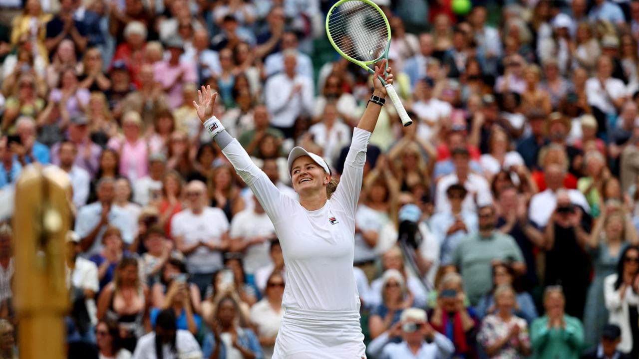 Barbora Krejcikova esulta a fine match