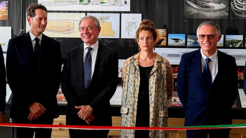 Da sinistra il presidente di Stellantis, John Elkann, il ministro delle Imprese e del Made in Italy Adolfo Urso, la presidente della Pinacoteca Agnelli, Ginevra Elkann, e l'ad di Stellantis, Carlos Tavares
