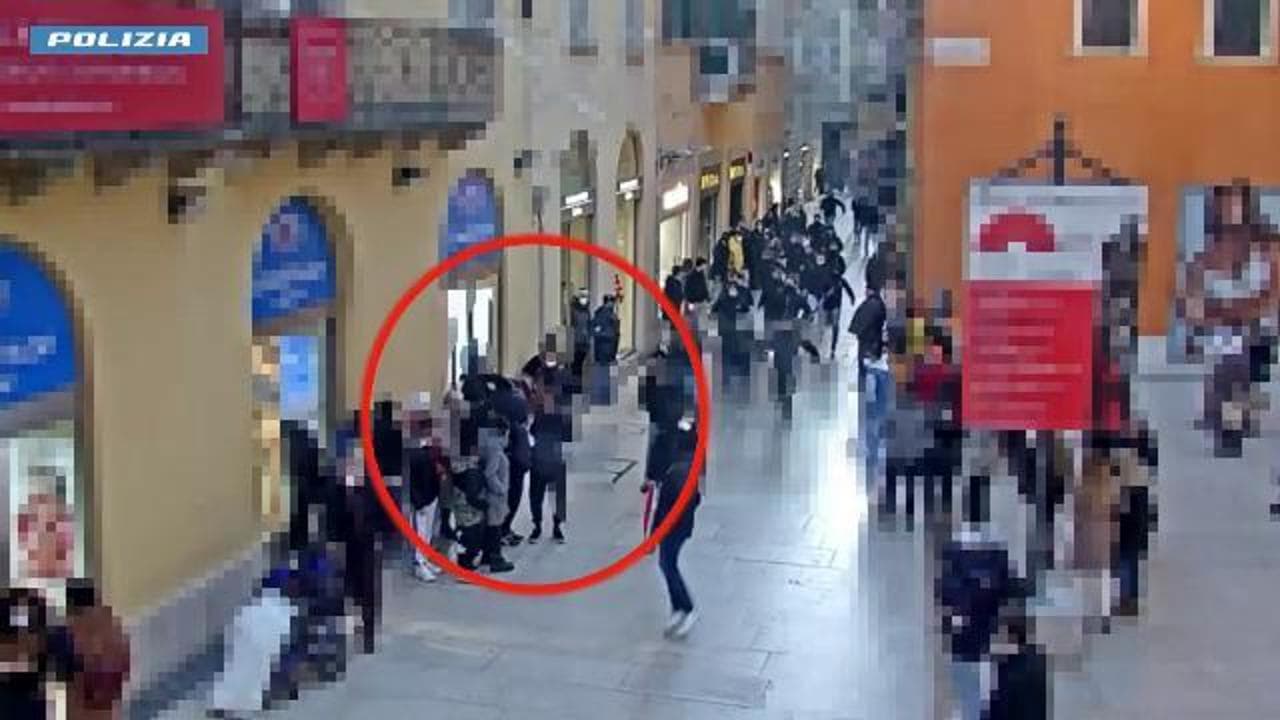Violenza e minacce, sette estremisti di destra arrestati a Verona