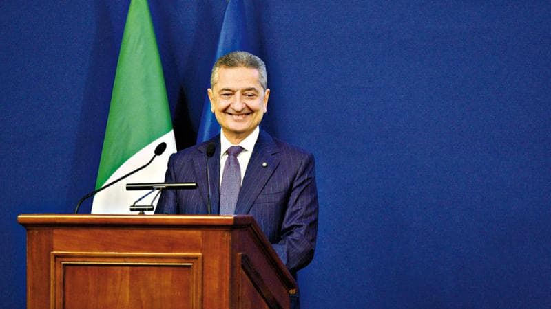 Crescita lenta, Italia ferma allo 0,6%. Bankitalia smentisce il governo