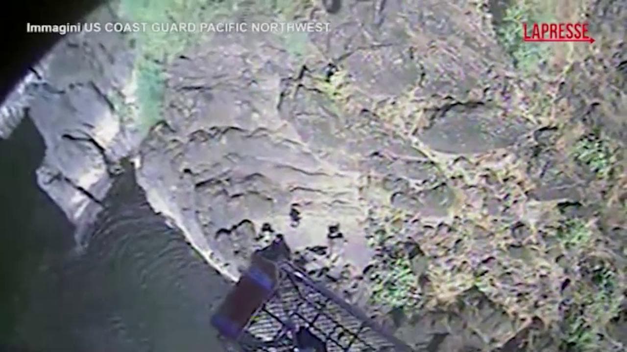 Oregon, escursionista cieco e cane guida bloccati per giorni su un sentiero: salvati dall'intervento dell'elisoccorso