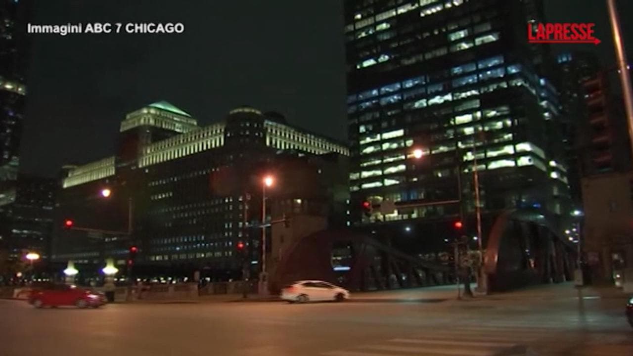 Usa, tempesta a Chicago: in città suonano le sirene d'allarme