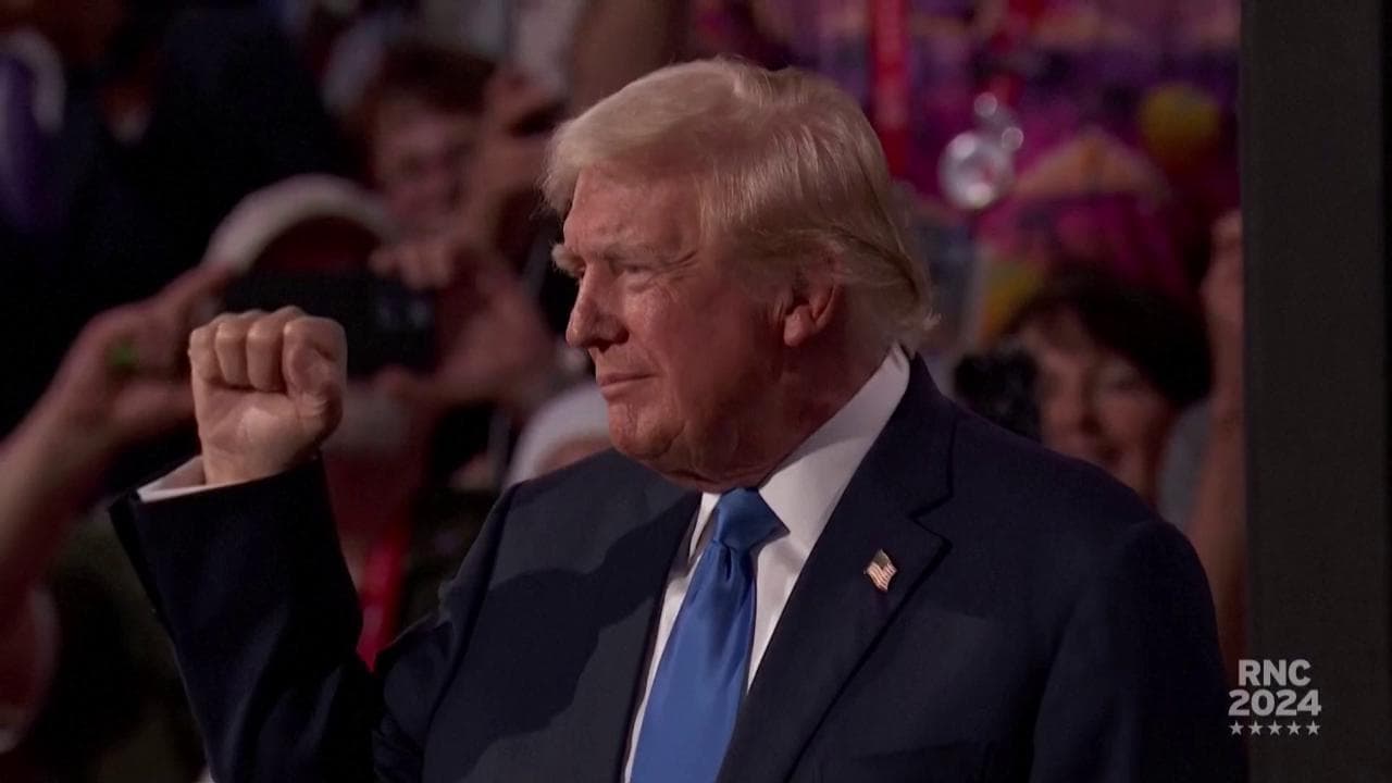Milwuakee, l'ingresso da rockstar di Trump al secondo giorno della convention repubblicana