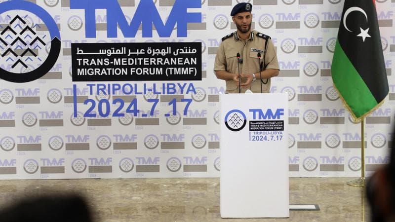 Meloni da Tripoli: “I migranti illegali sono nemici di quelli legali”. Ma la premier tace sulle condizioni dei centri di detenzione in Libia