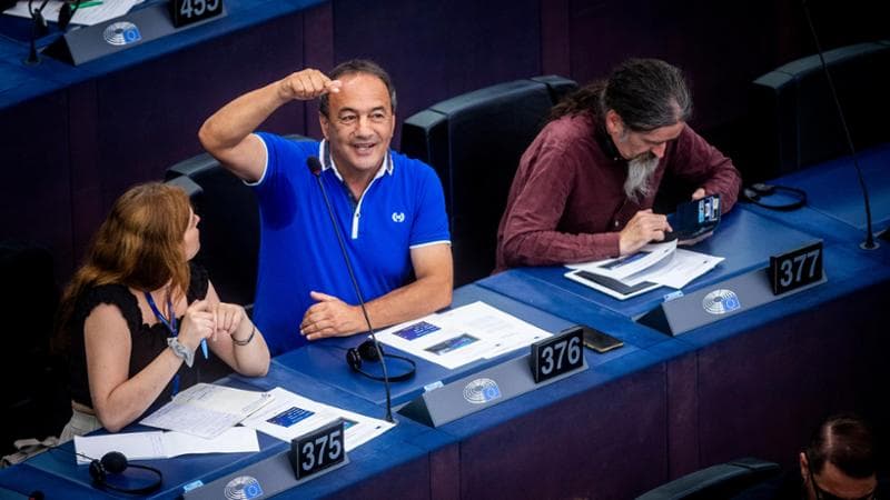 Mimmo Lucano: “Il mio no a von der Leyen, le sue posizioni sui migranti non hanno portato ad alcun progresso in Europa”