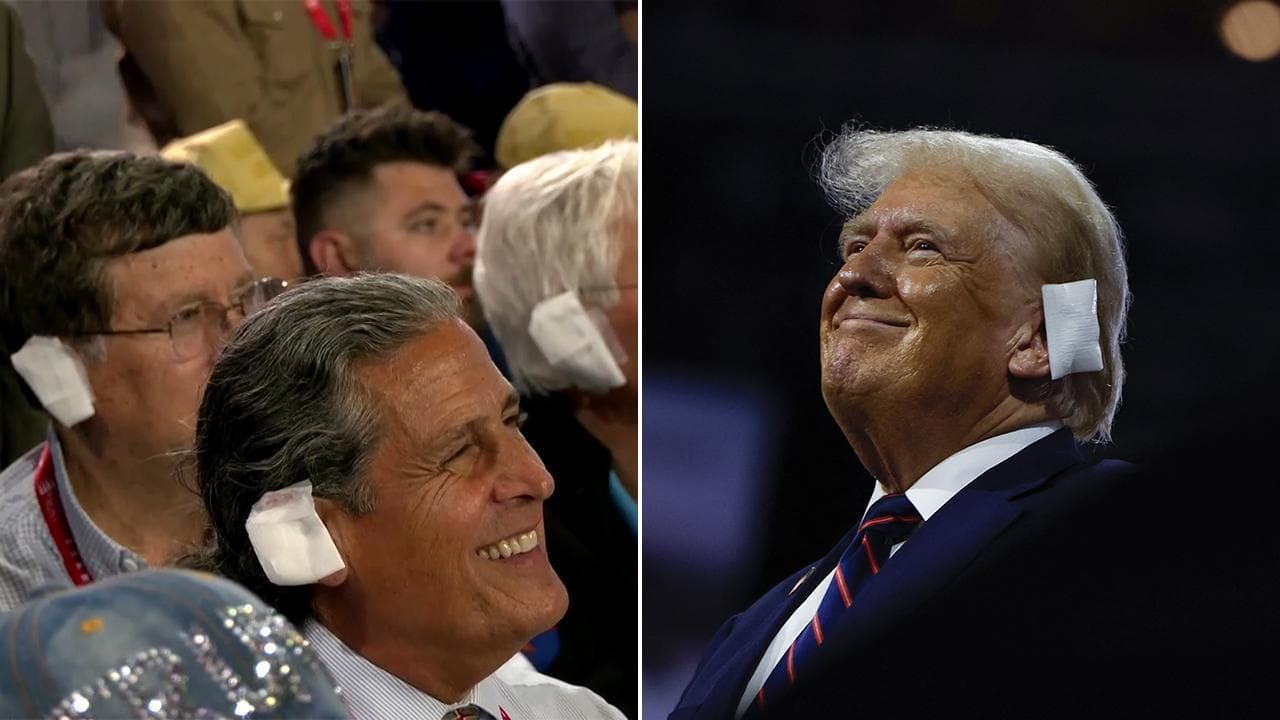 Tutti con la benda all'orecchio: la nuova moda pro Trump alla convention repubblicana