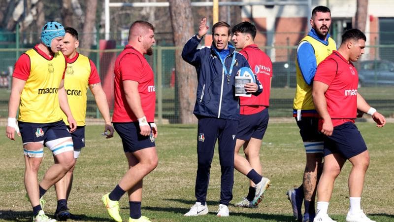 Gonzalo Quesada in allenamento con la nazionale
