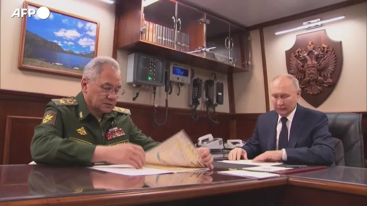 Shoigu annuncia a Putin la presa di Marinka: "Pieno controllo della città". Kiev smentisce