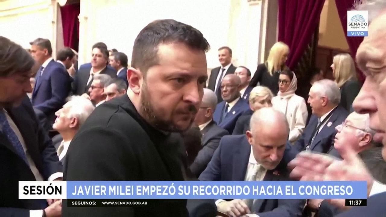 Buenos Aires, Zelensky e Orban si incontrano all' insediamento di Milei: "Tra noi un confronto franco"