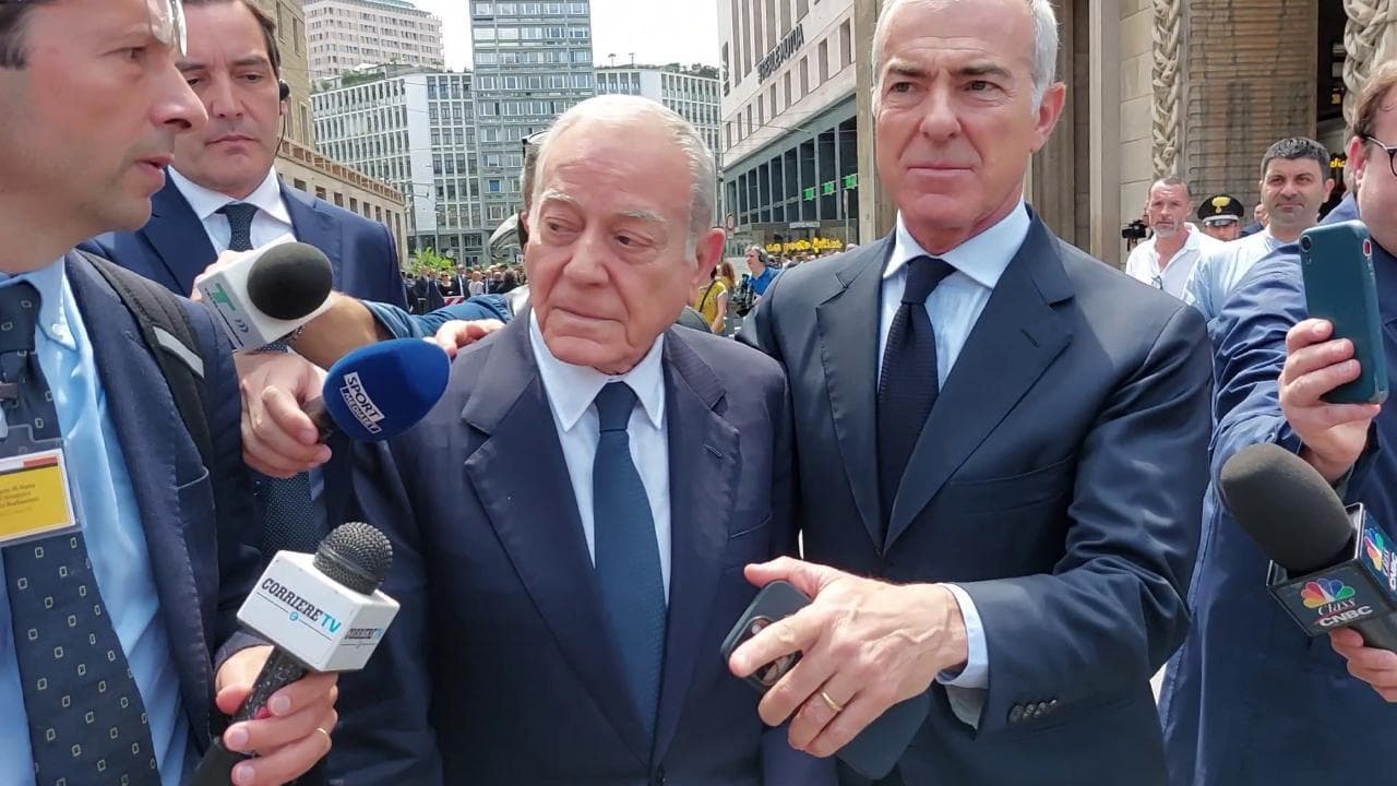 Funerali di Berlusconi, la commozione di Gianni Letta