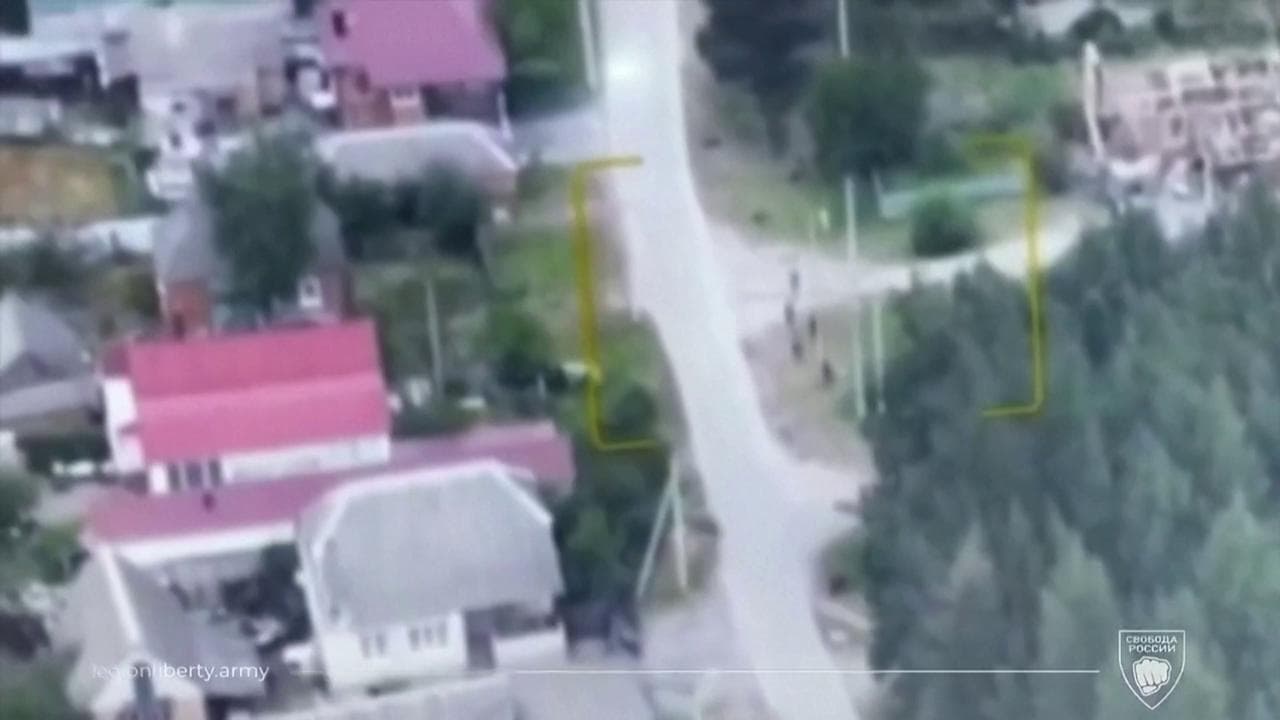 I partigiani anti-Putin: "Cosi siamo penetrati nel territorio russo a Belgorod". Il video