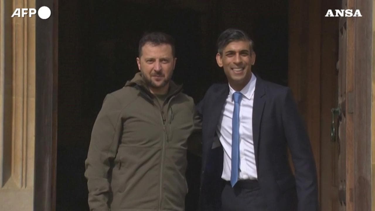 Gb, Zelensky accolto dal premier britannico Sunak nella sua residenza di campagna