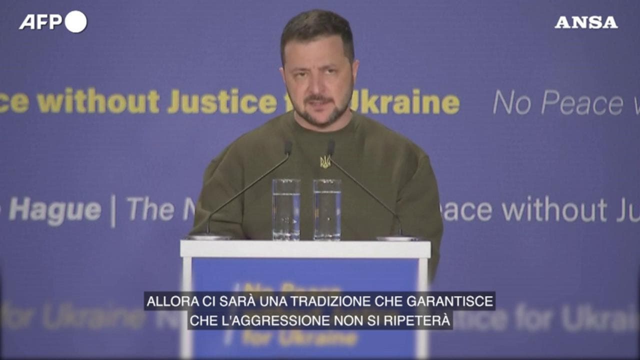 Zelensky: "Chiediamo l'istituzione di un tribunale speciale per punire l'aggressione russa"