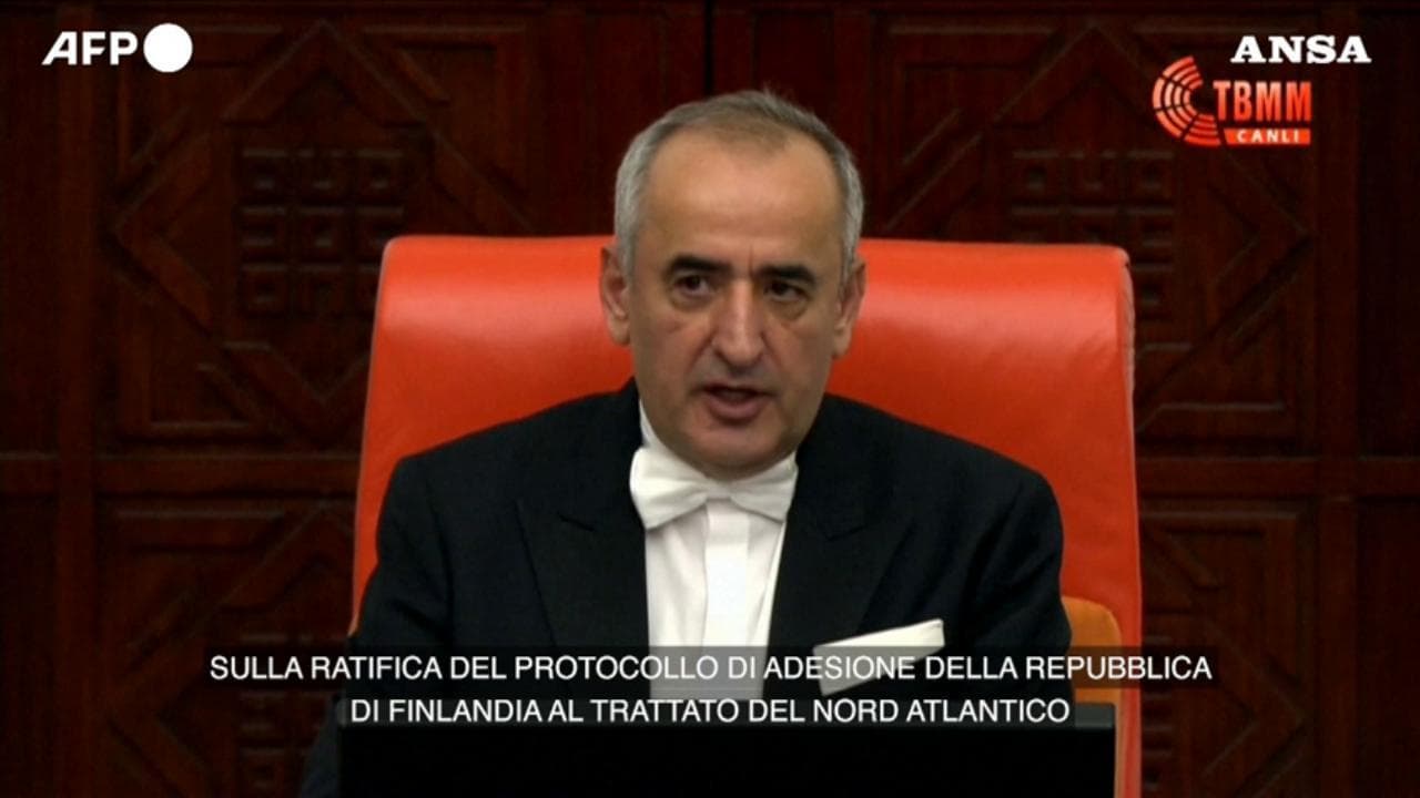 La Turchia ratifica l'adesione della Finlandia alla Nato