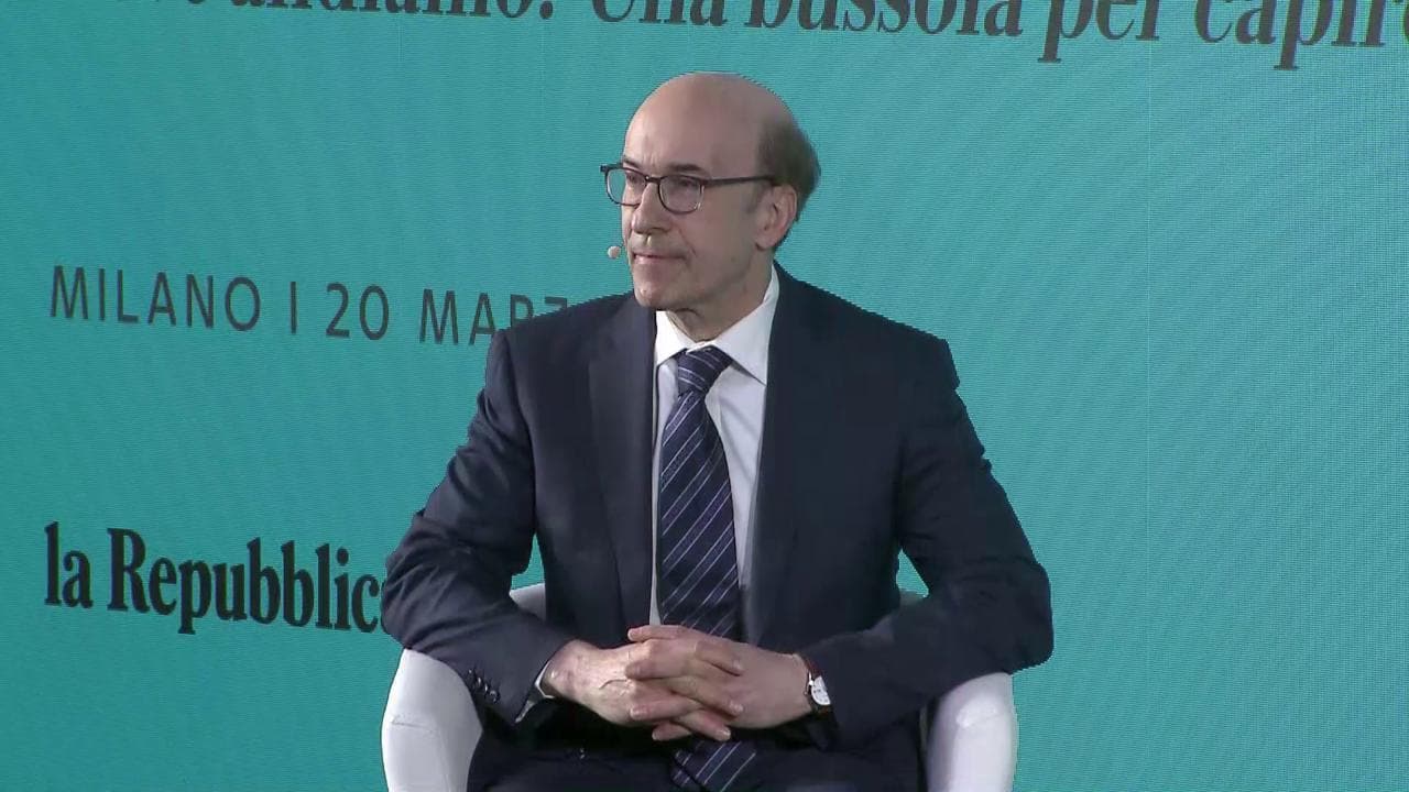 Villaggio globale - Rogoff: "Crisi di Credit Suisse imprevedibile. Misure eroiche per salvarla"