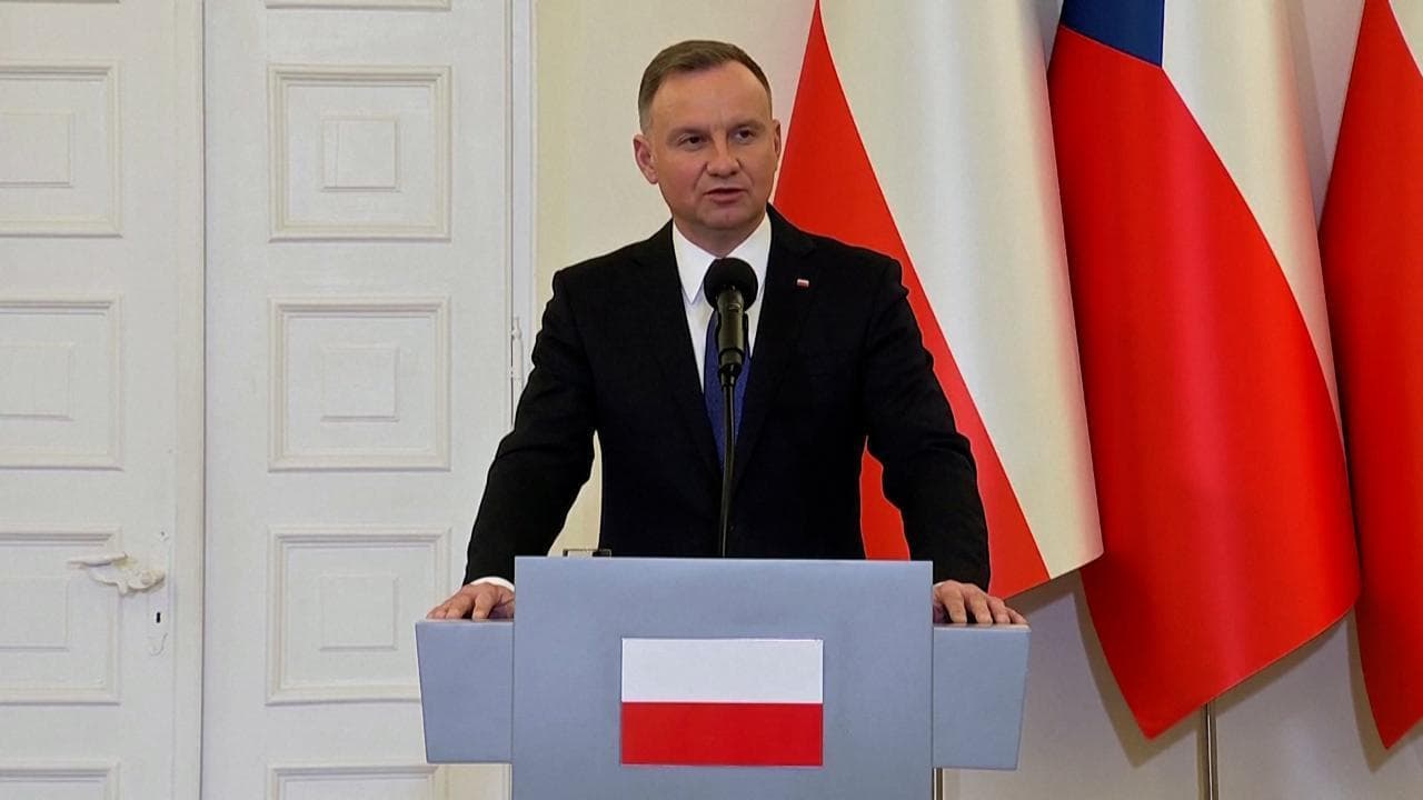 La Polonia sarà il primo paese Nato a fornire aerei militari all'Ucraina. L'annuncio del presidente