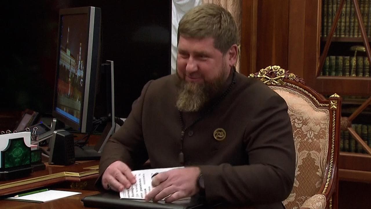 Kadyrov e la plateale lettera a Putin: “Combatteremo fino alla vittoria”