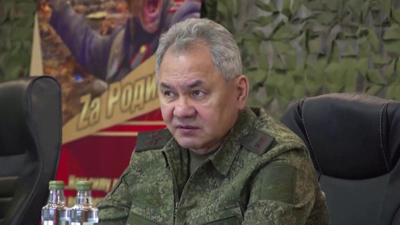 Il ministro russo Shoigu al fronte: "Sarà lunga"
