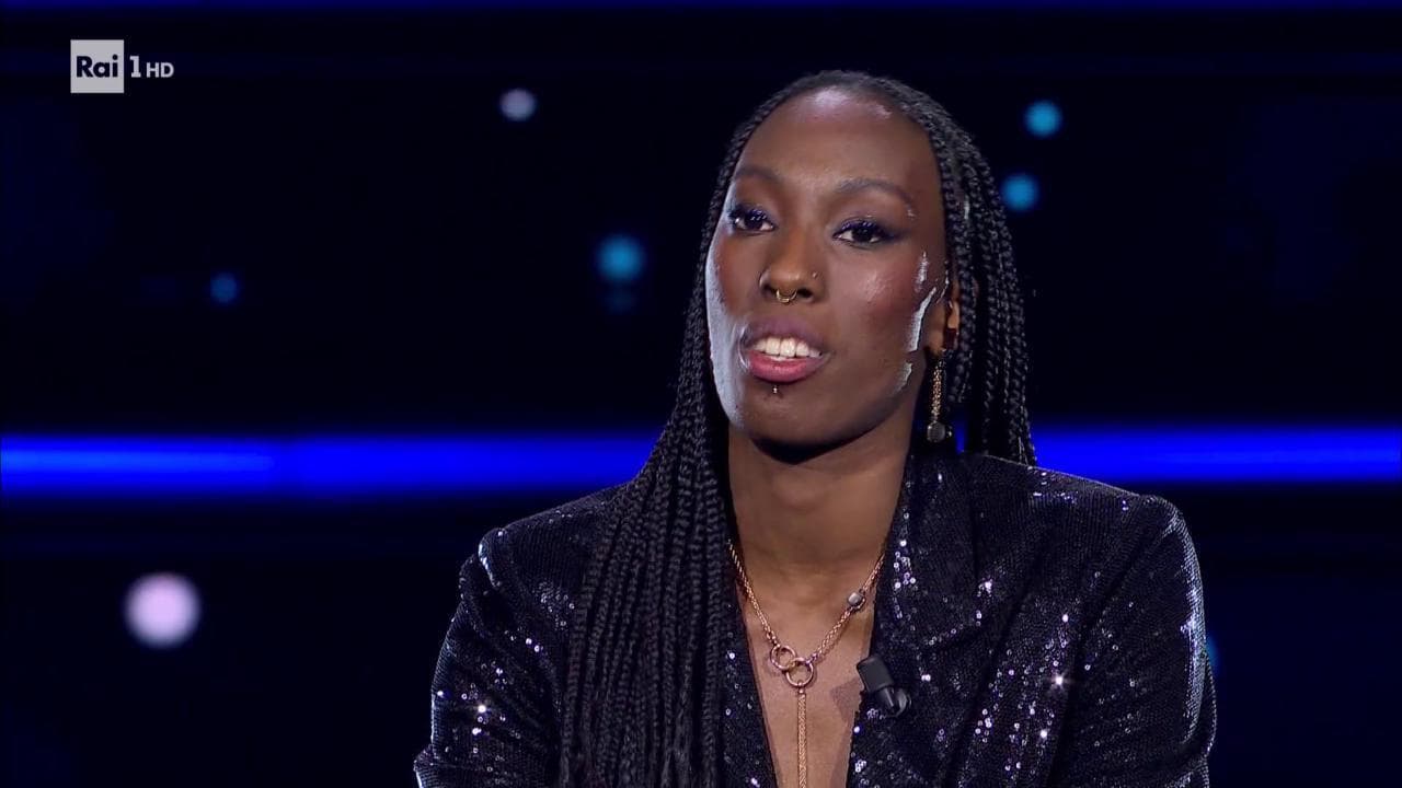 Il monologo di Egonu commuove Sanremo: "Io accusata di vittimismo, ma amo l'Italia e questa maglia"