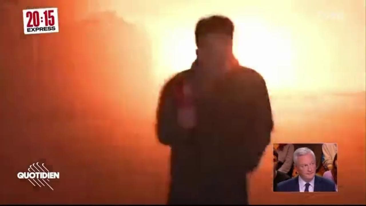Ucraina, missile russo esplode dietro il giornalista della tv francese in collegamento, illeso. Il video