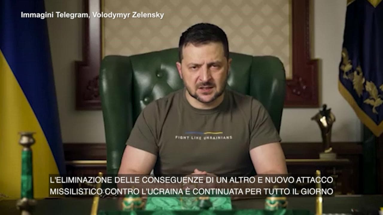 Zelensky: "Oltre 10 milioni di ucraini senza elettricità"