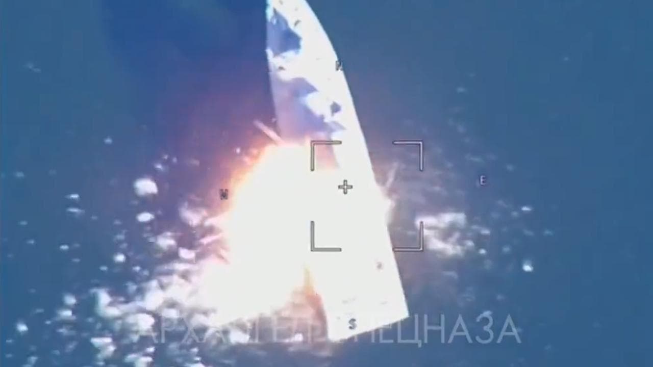 Il drone russo distrugge una nave ucraina