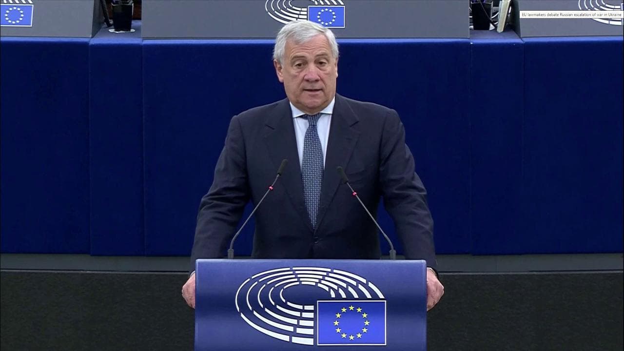 Strasburgo, applausi per l'ultimo intervento di Antonio Tajani: "Serve un'Europa politicamente forte"