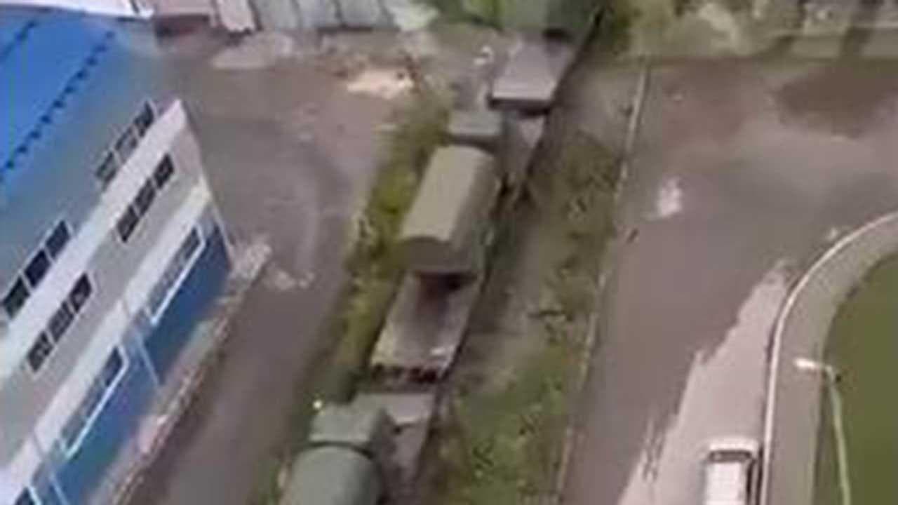Ucraina, filorussi mostrano un treno con kit nucleare in movimento