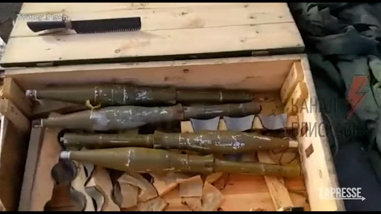 Lyman, le munizioni abbandonate dai soldati russi in fuga