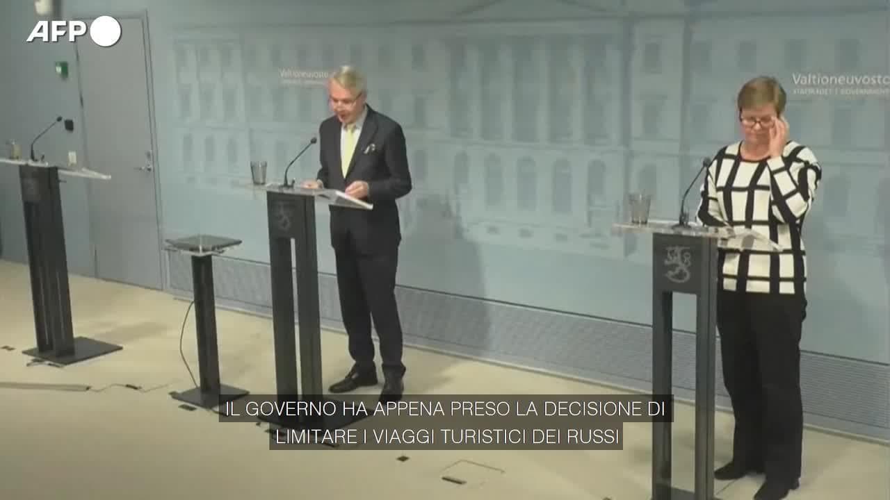La Finlandia chiude i confini ai russi. Il ministro: "Impediremo totalmente ogni ingresso"