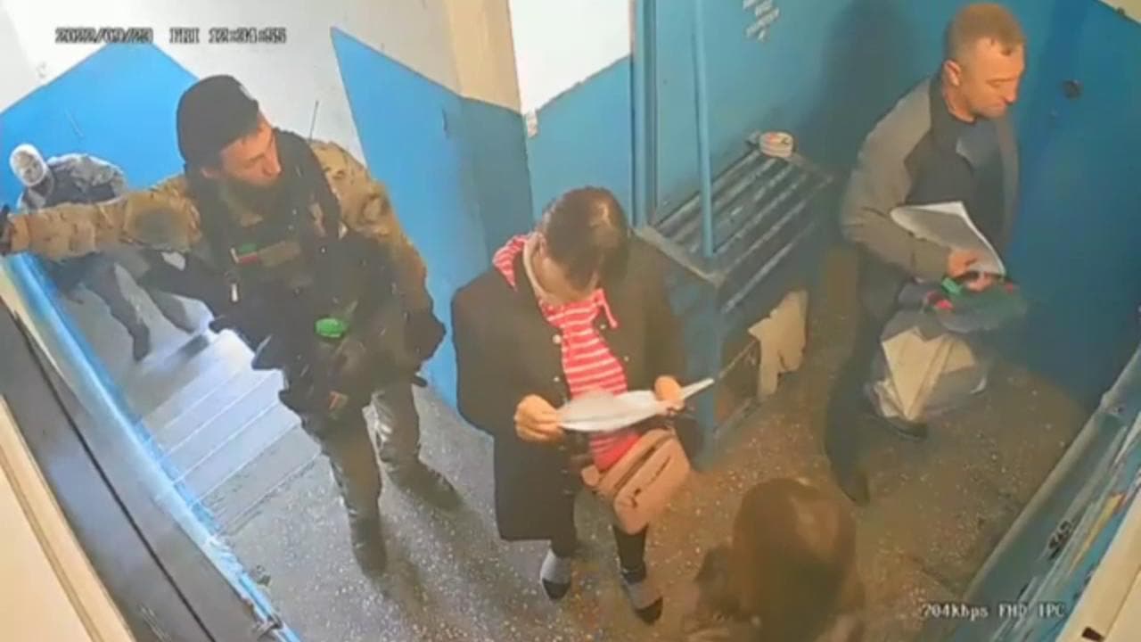 Referendum Ucraina, si vota con i militari alla porta
