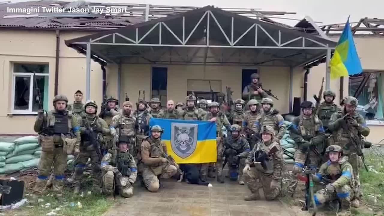 Ucraina, soldati di Kiev arrivano al confine con la Russia