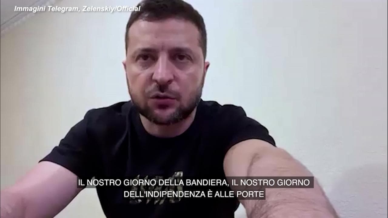 Ucraina, Zelensky: "La Russia potrebbe fare cose terribili durante la festa dell'Indipendenza"