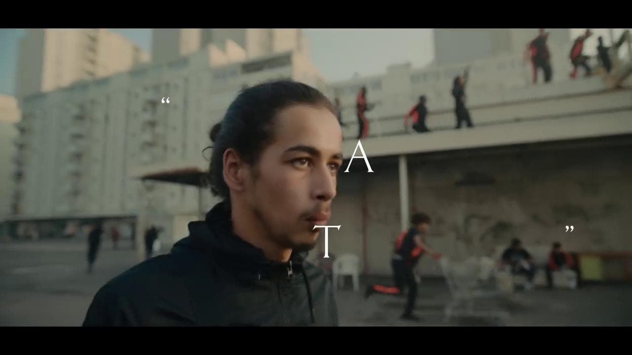 'Athena', in concorso a Venezia il film di Romain Gavras prodotto da Neflix