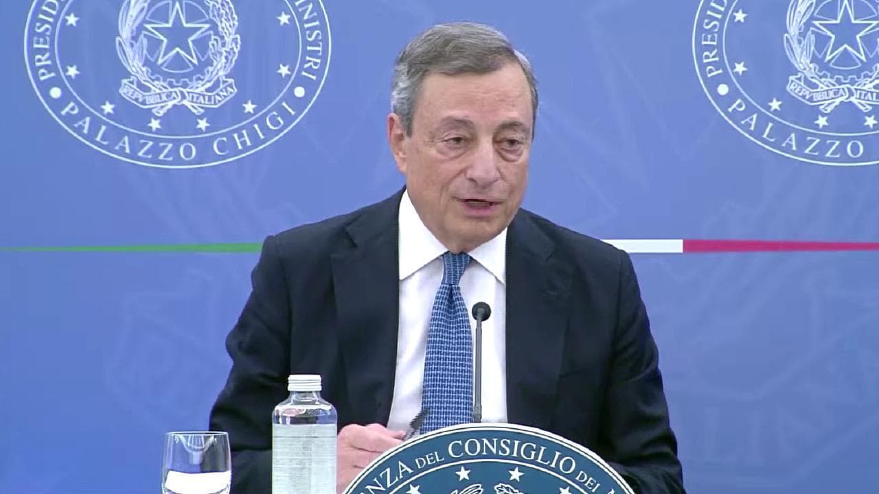 Draghi: "Sono certo che il prossimo Governo rispetterà gli impegni del Pnrr"