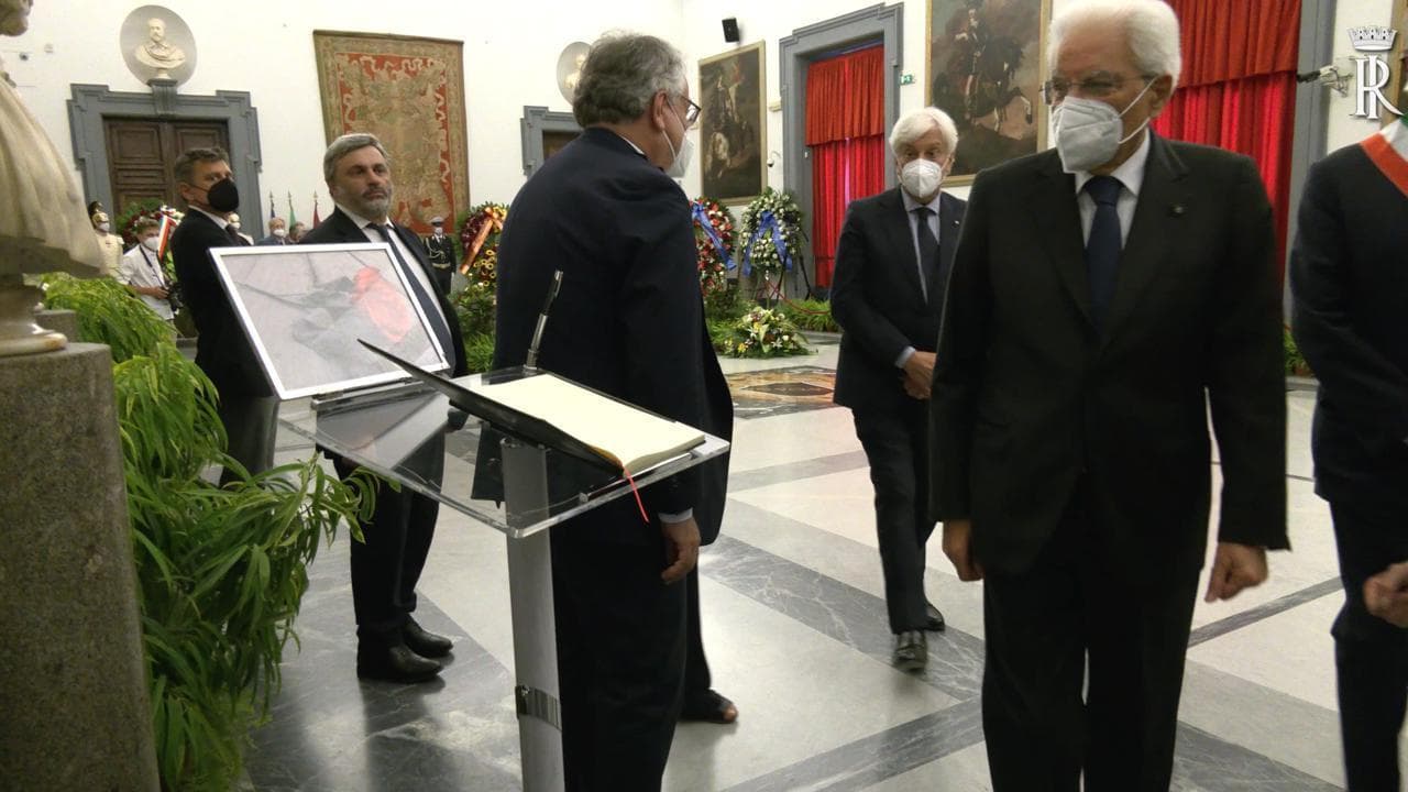 Il presidente Mattarella alla camera ardente di Eugenio Scalfari